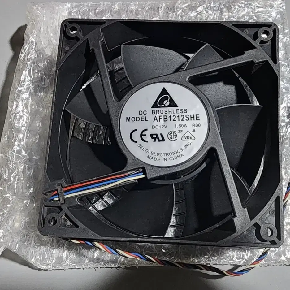 델타 냉각팬 AFB1212SHE Delta cooling fan 12V,