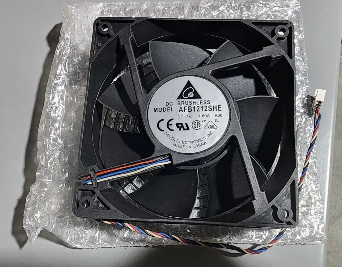 델타 냉각팬 AFB1212SHE Delta cooling fan 12V,