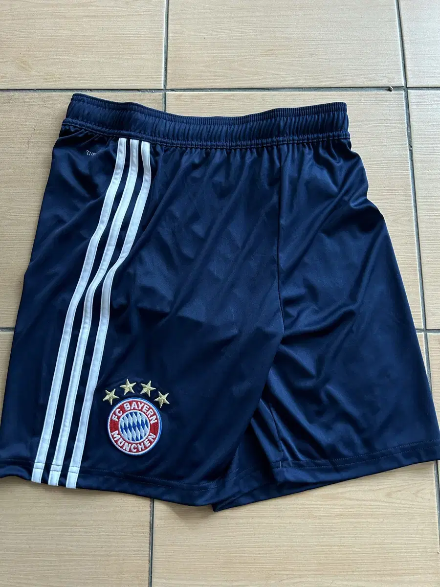 Adidas women shorts