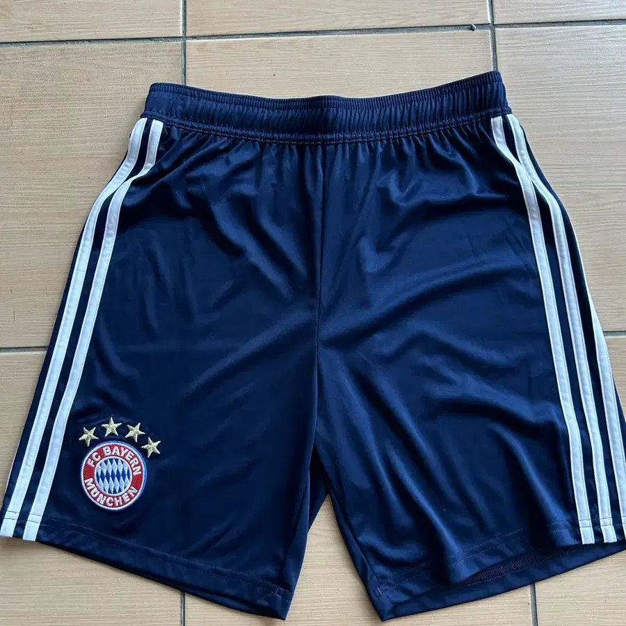 Adidas women shorts