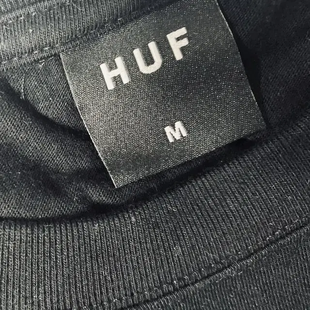 HUF 티셔츠