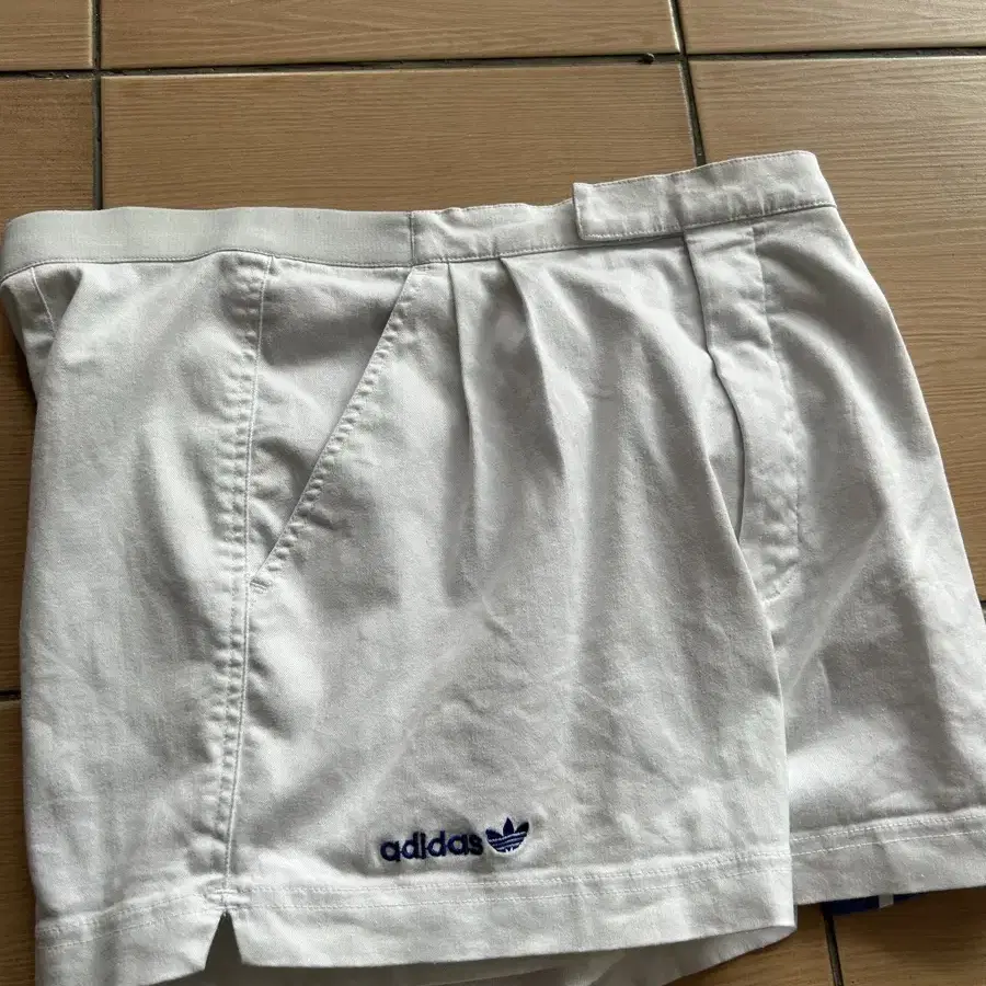 Adidas women shorts