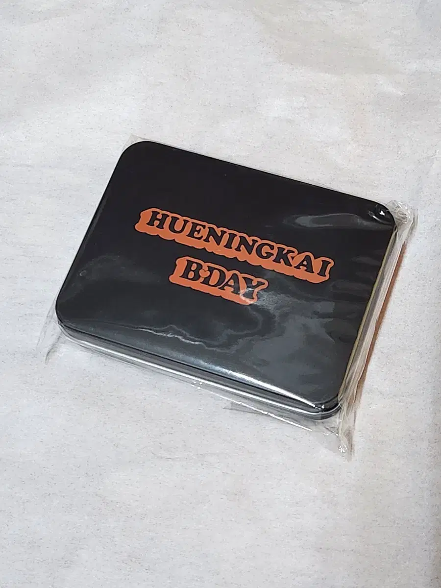 txt hueningkai birthday photocard