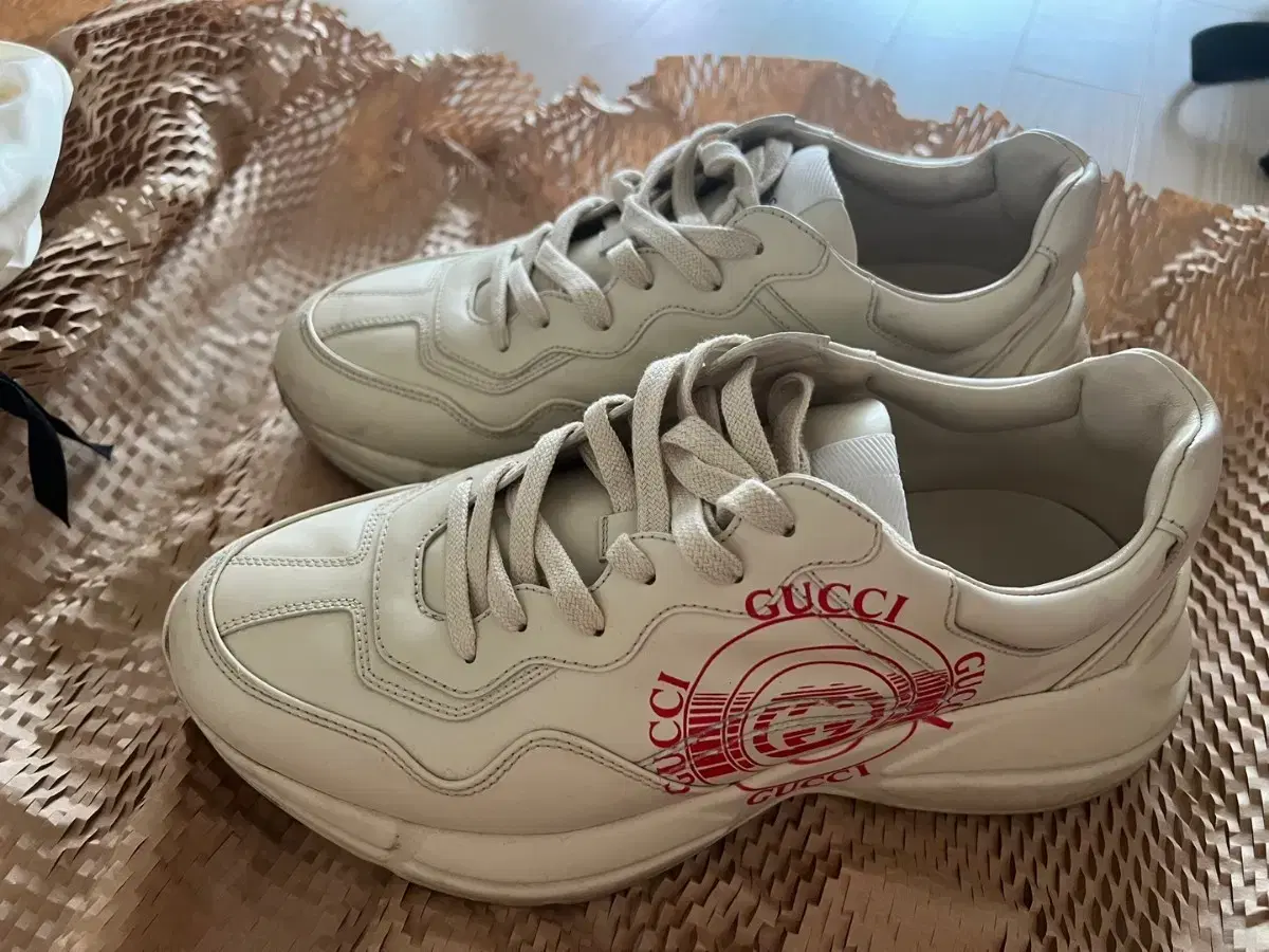 GUCCI sneakers men's 270