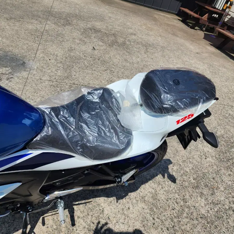 스즈키GSXR125 25년식 신차팝니다