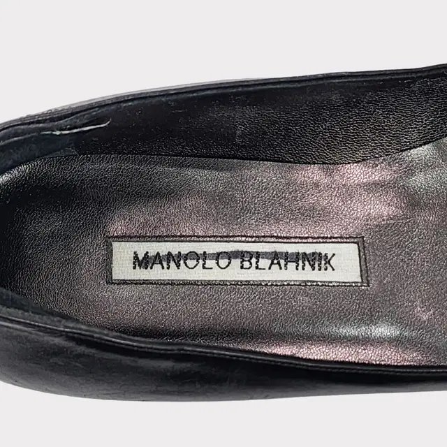 [235] Manolo Blahnik 마놀로 블라닉 플랫슈즈