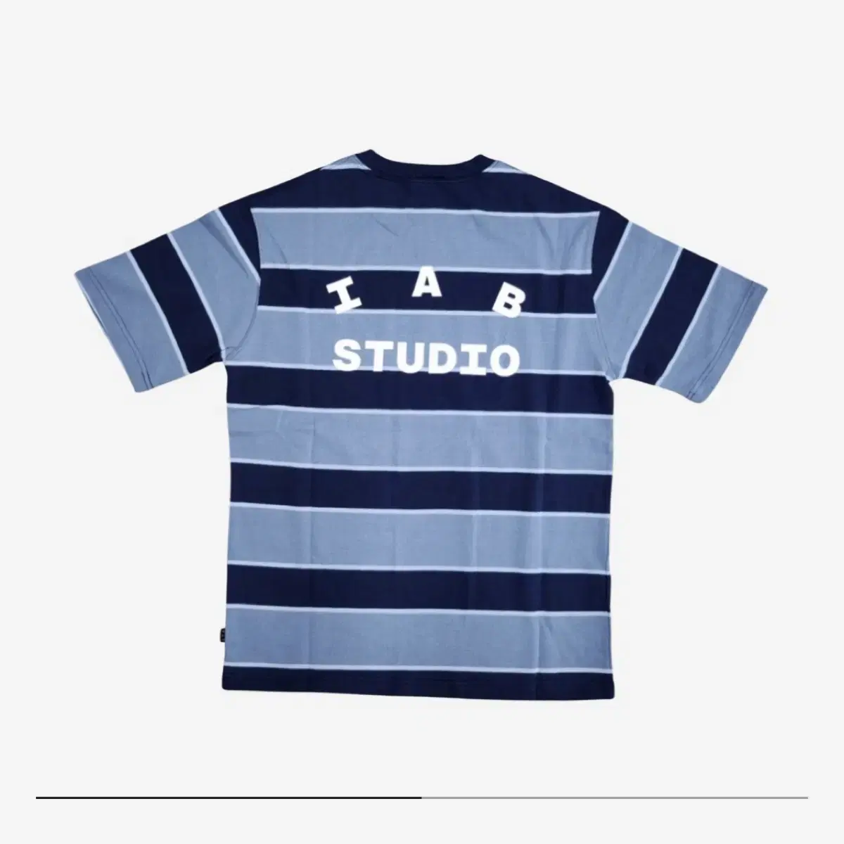 (NEW) iApp Studio Striped T-Shirt L