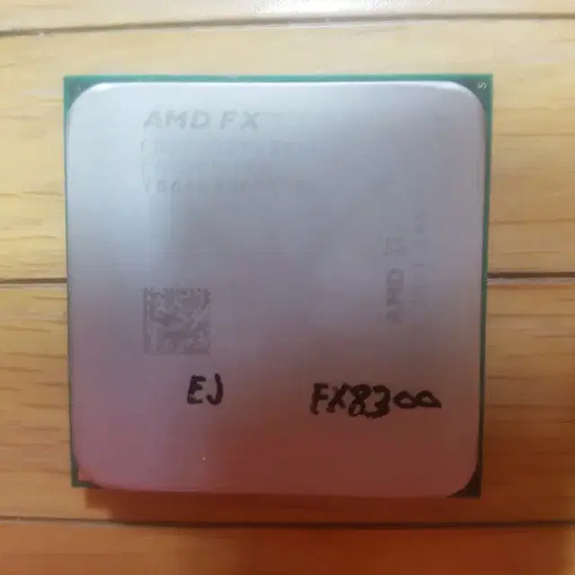 AMD 비쉐라 FX8300 CPU (8코어 / AM3+소켓) 팝니다