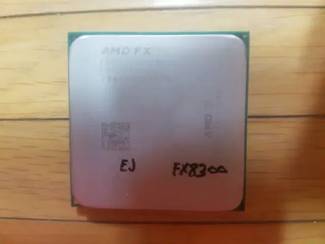 AMD 비쉐라 FX8300 CPU (8코어 / AM3+소켓) 팝니다