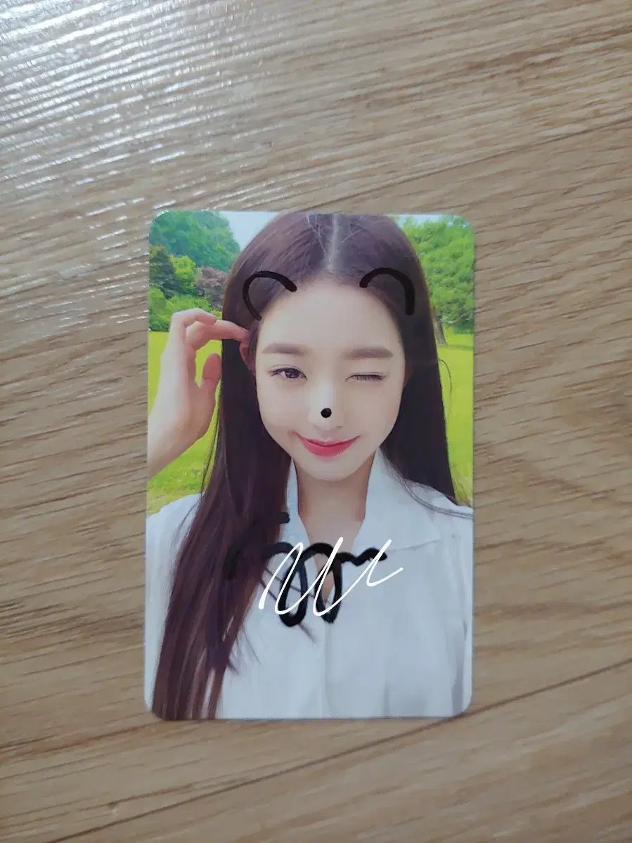 certified wonyoung sign photocard sell ive signed poca sisseeking wonyoung