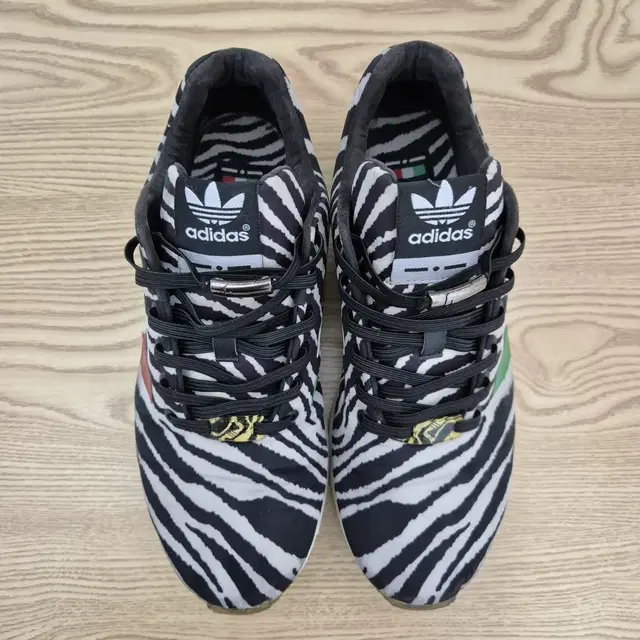 [260]아디다스 ZX FLUX iltalia 지브라