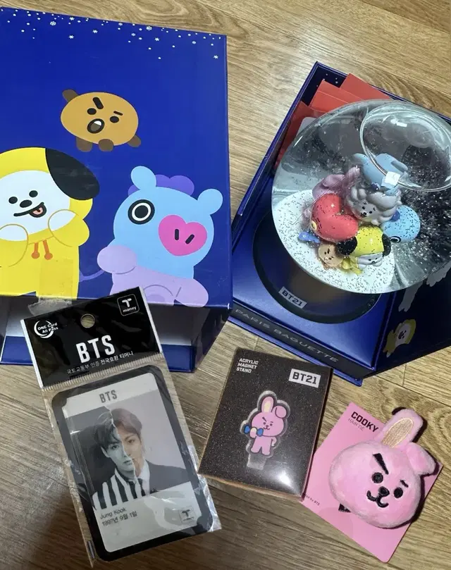 BT21 굿즈 & 정국 교통카드