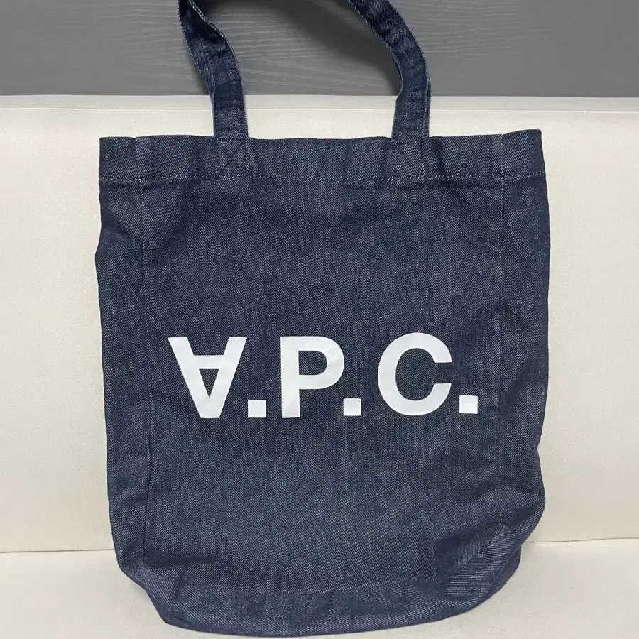 A.P.C 가방