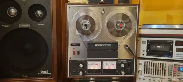 빈티지 릴 테이프레코더 TEAC A-2070  REEL RECORDER