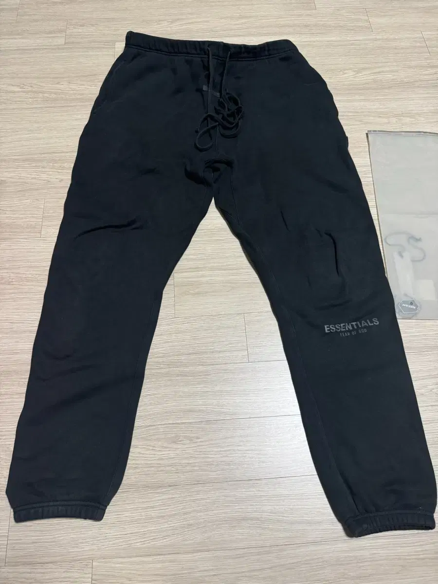 Essential Pants Black XL