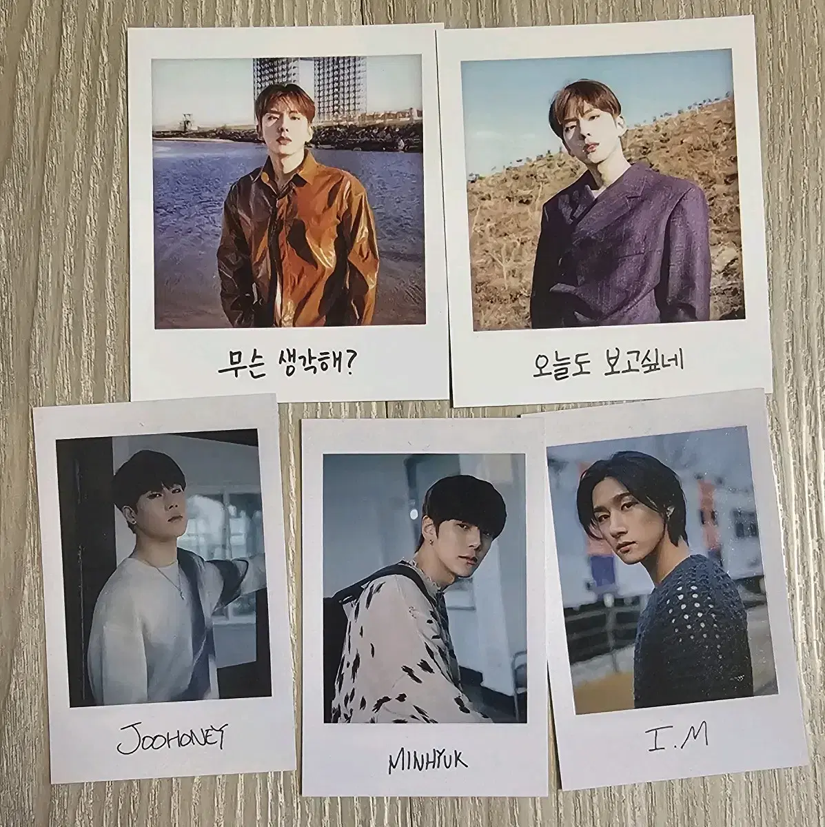 Monsta x Polaroid