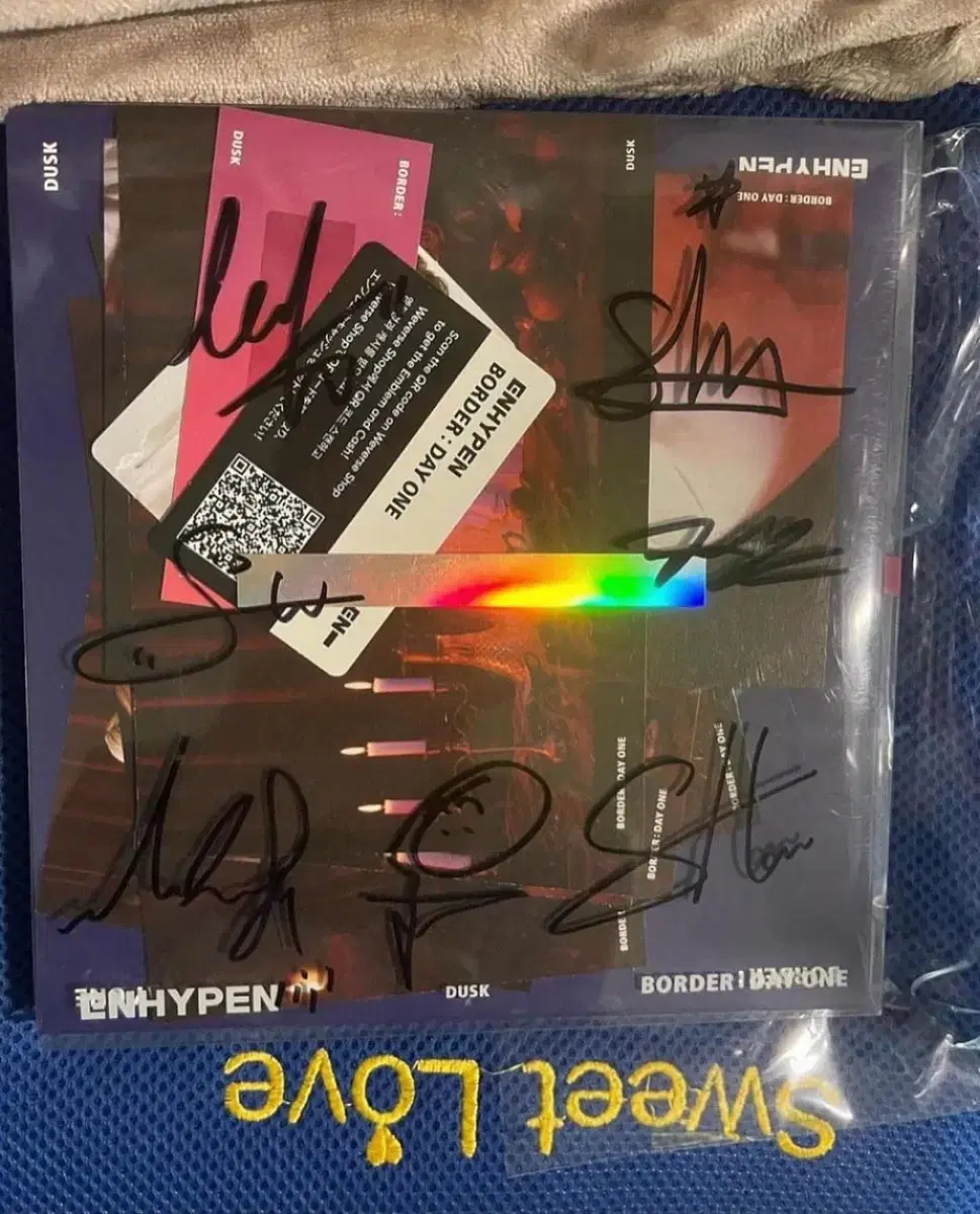 Enhypen's debut autographed album will be sold ㅂㅁ