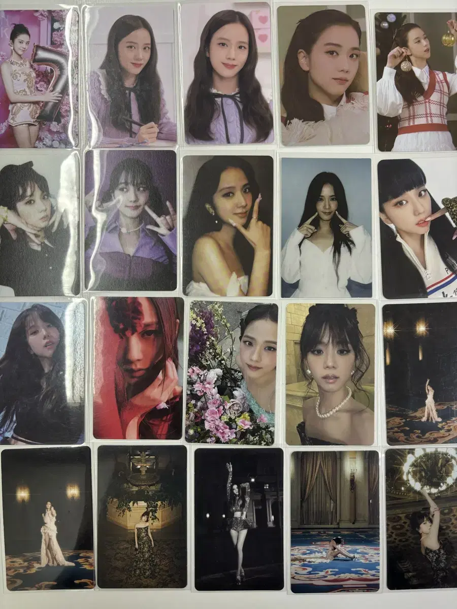 Black Pink jisoo photocard Sell in bulk of 20