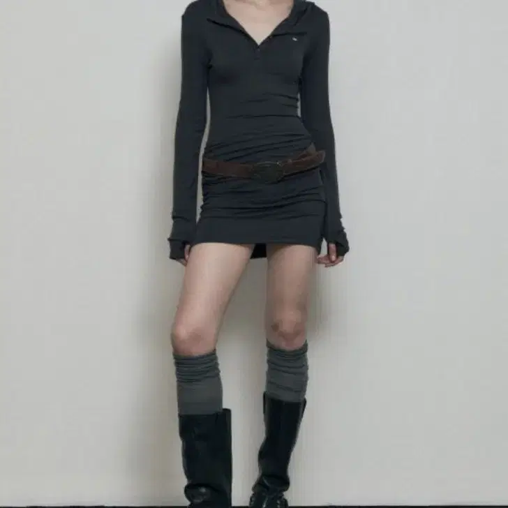 보헤미안 서울 HOODED MINI DRESS