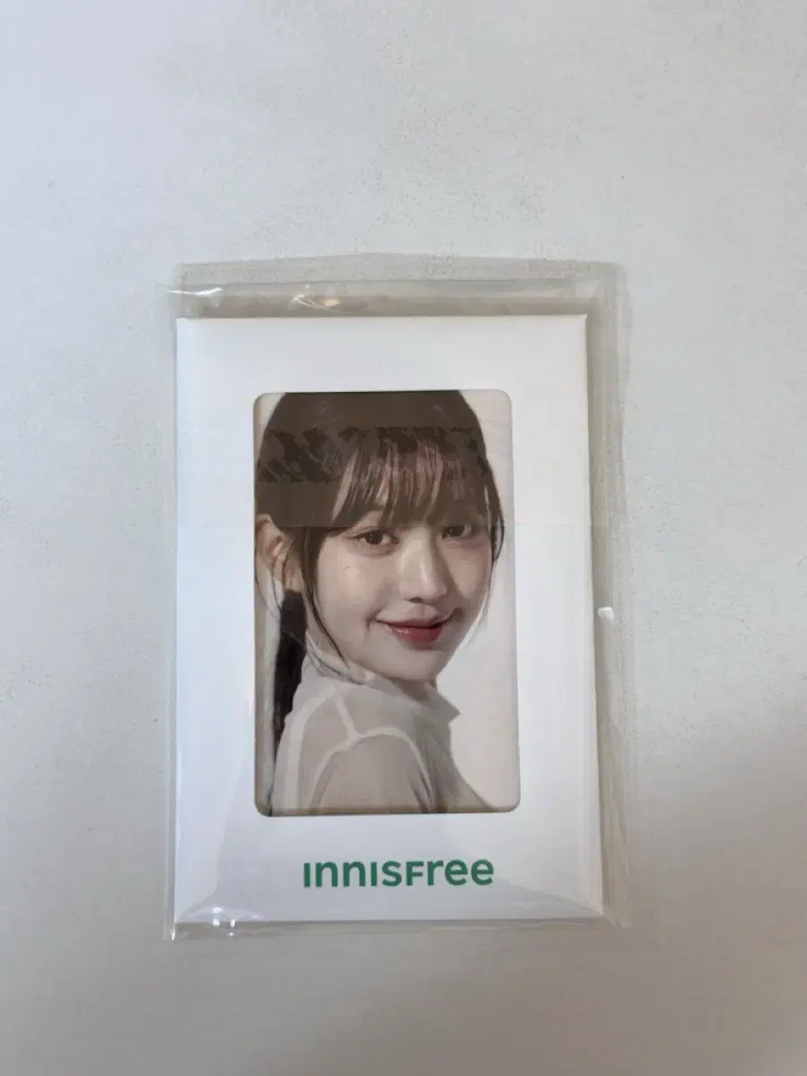 Jang Wonyoung Innisfree photocard unsealed