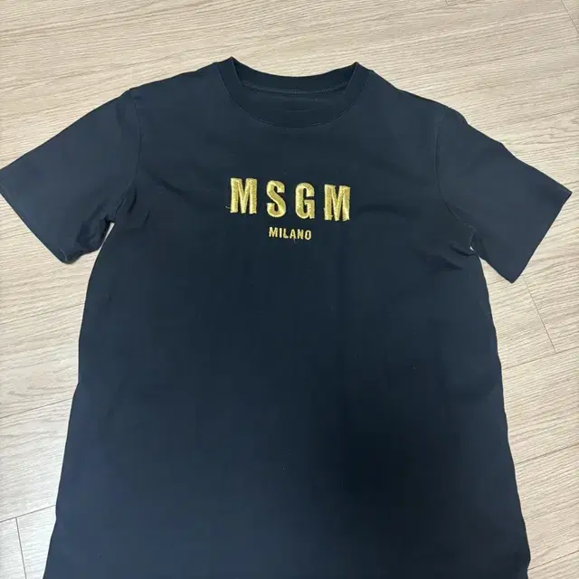 정품 중고 msgm 여성 반팔티 블랙