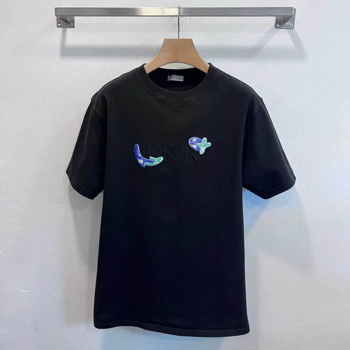 Dior Embroidered Vahn Tee in Black M