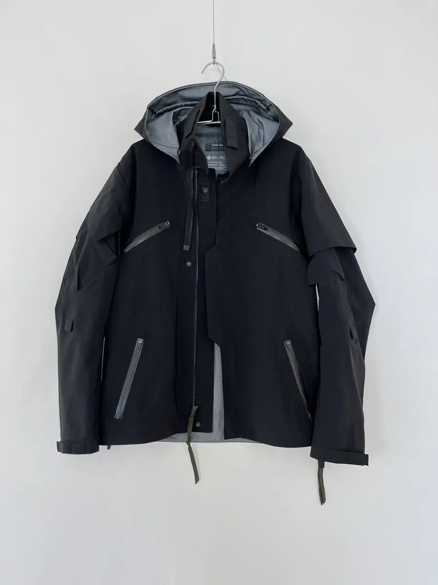 ACRONYM J1B-GT Windbreaker Jacket