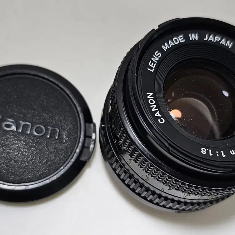 Canon lens FD 50mm 1:1.8