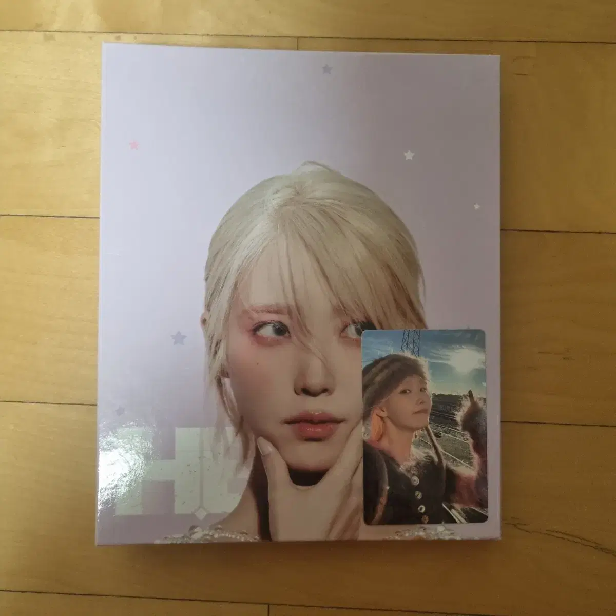 IU Hulkon binder bulk with photocard