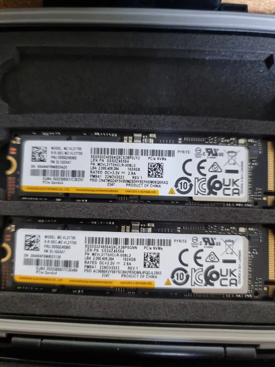 2x Samsung PM9A1 1TB