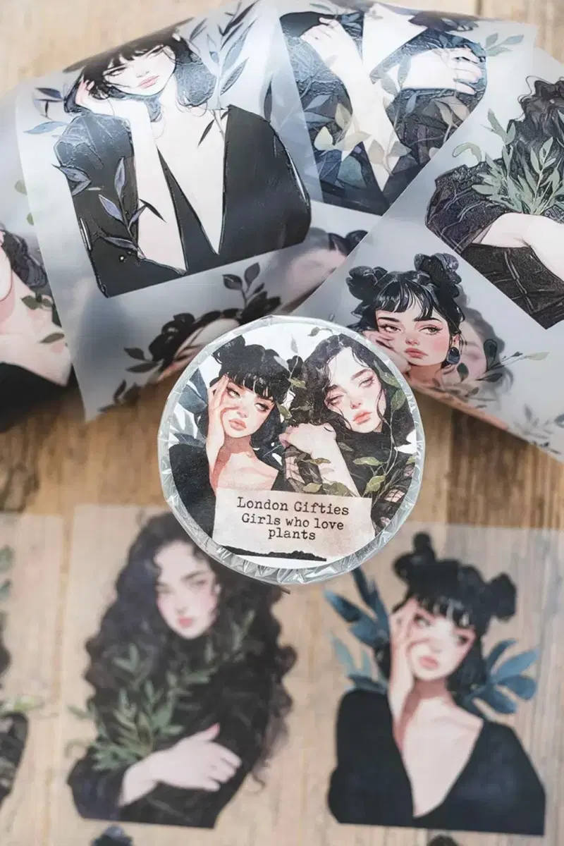 [London Gifties]Girls who love plants 1컷