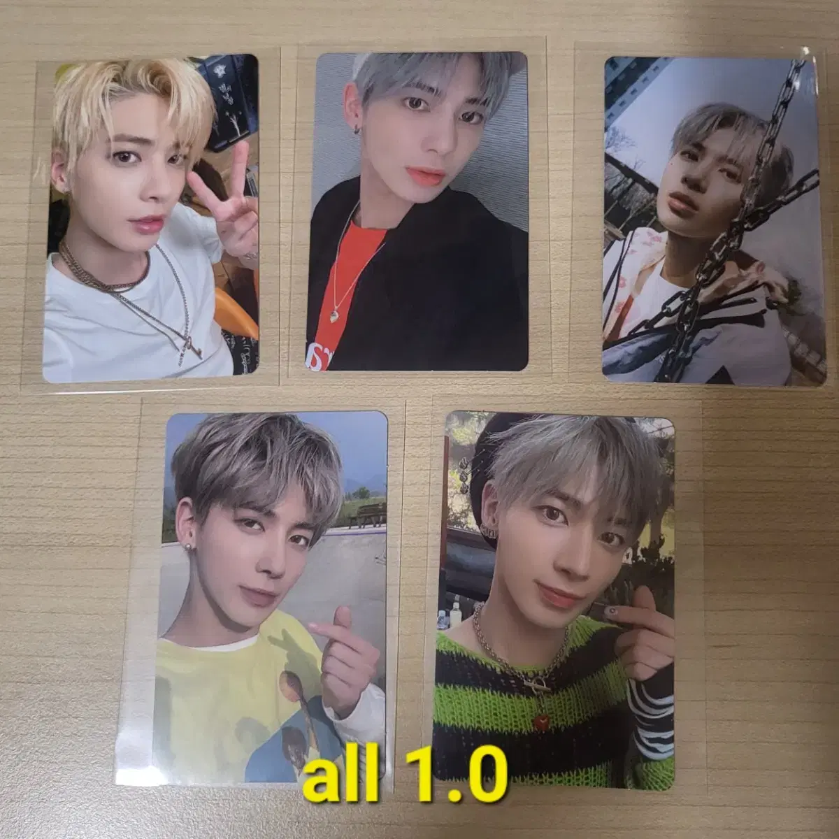 txt photocard photocard wts paoi ld seasons greetings alfo