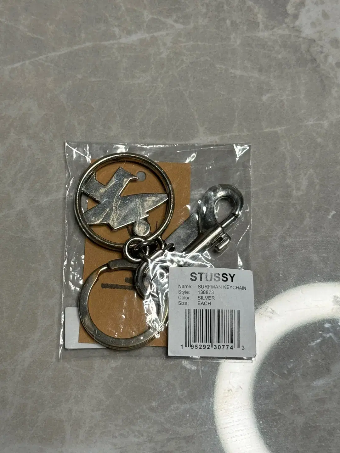 STUSSY_SURFMAN KEYCHAIN