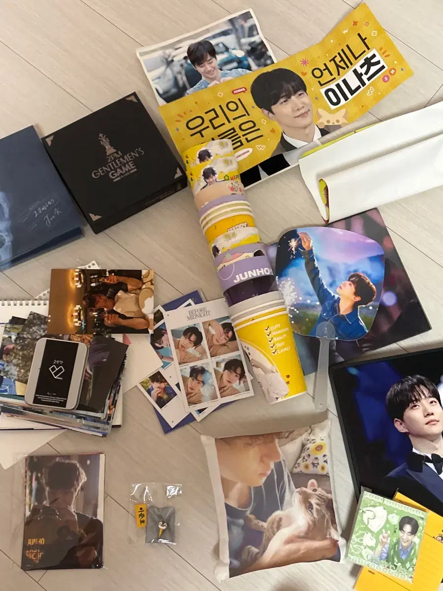 lee junho 2PM merchandise will be sold.