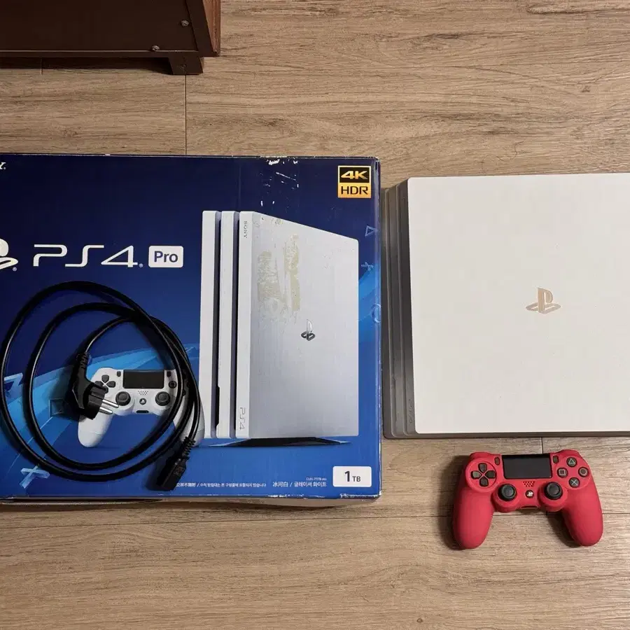 ps4 pro 화이트 1tb 판매합니다