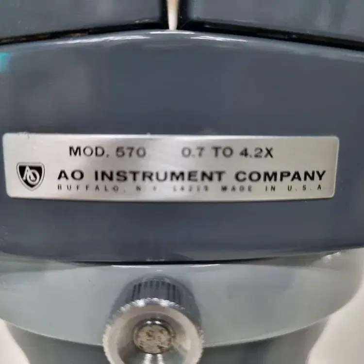 AO Instrument Company Model 570 빈티지현미경.