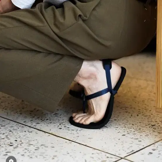 Meyko sandals (메이코 샌들 250)