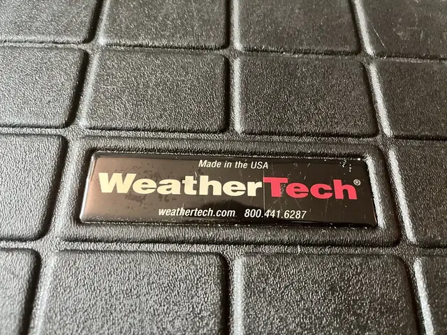 웨더텍 트렁크매트 판매합니다. (5GT, F07) weathertech