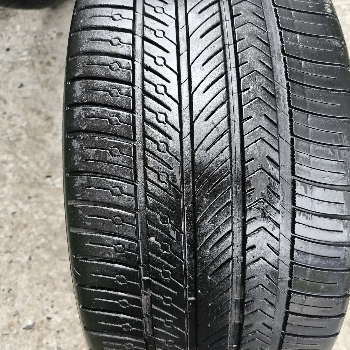 275/40R20  미쉐린타이어  1본 판매