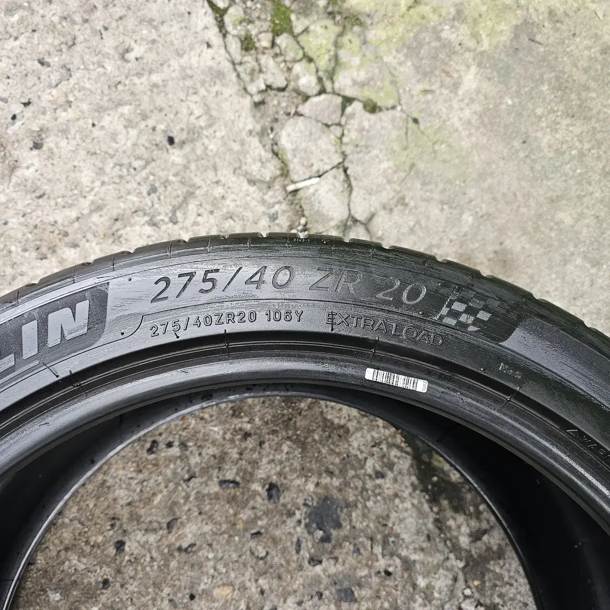 275/40R20  미쉐린타이어  1본 판매