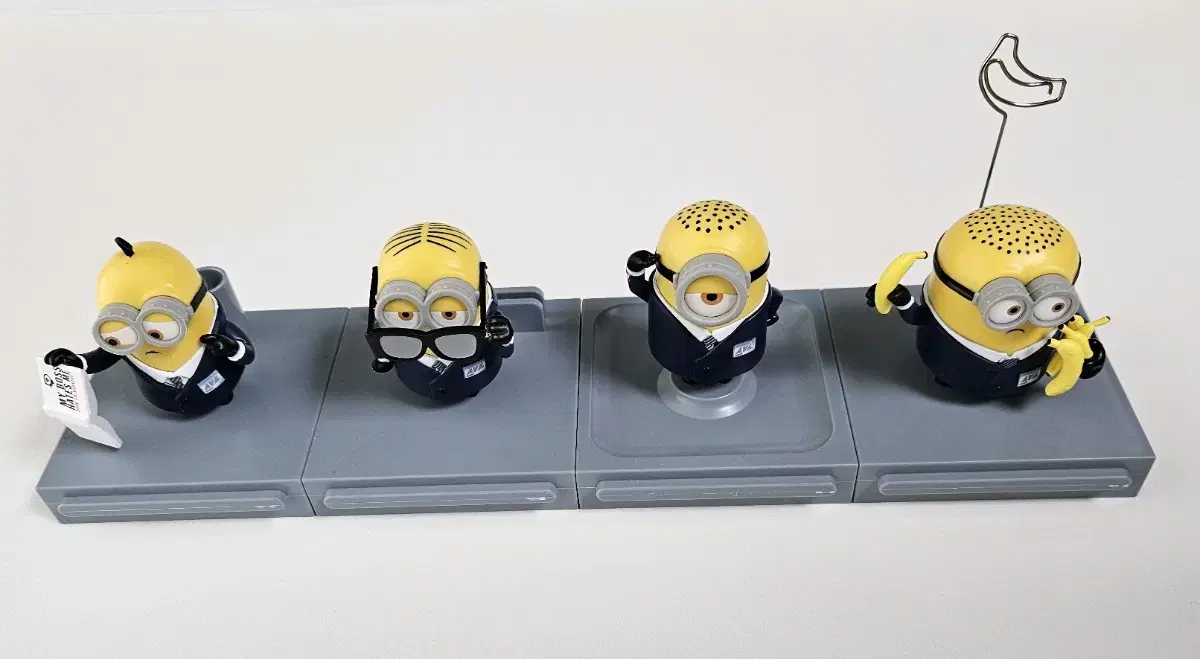 Megabox Minions Figures