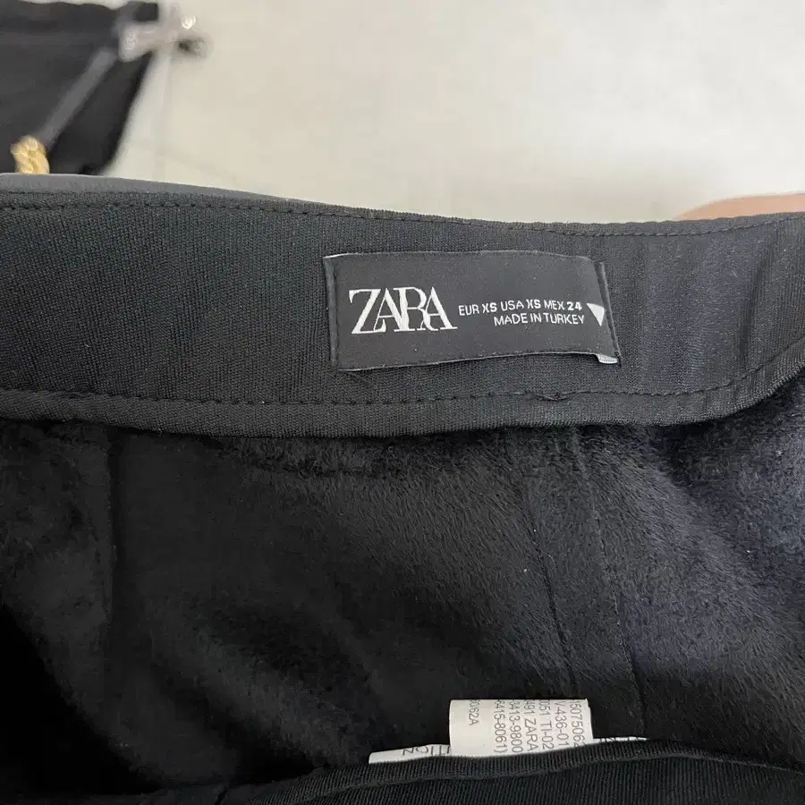 Zara 자라 가죽 치마바지