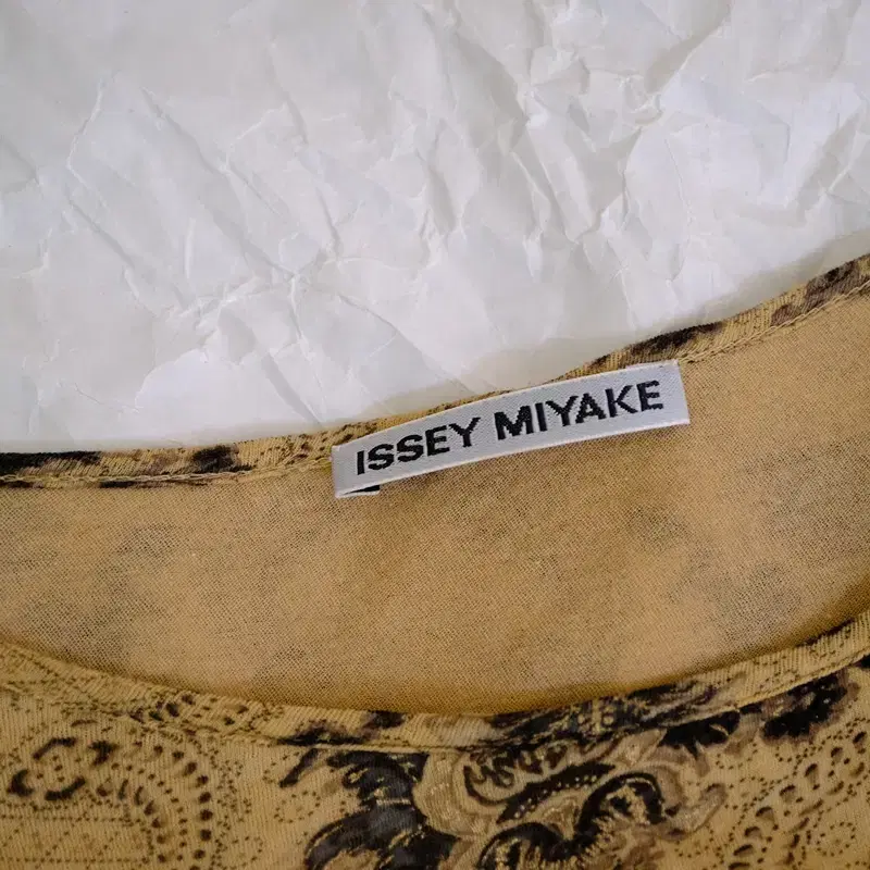 ISSEY MIYAKE 롱슬리브