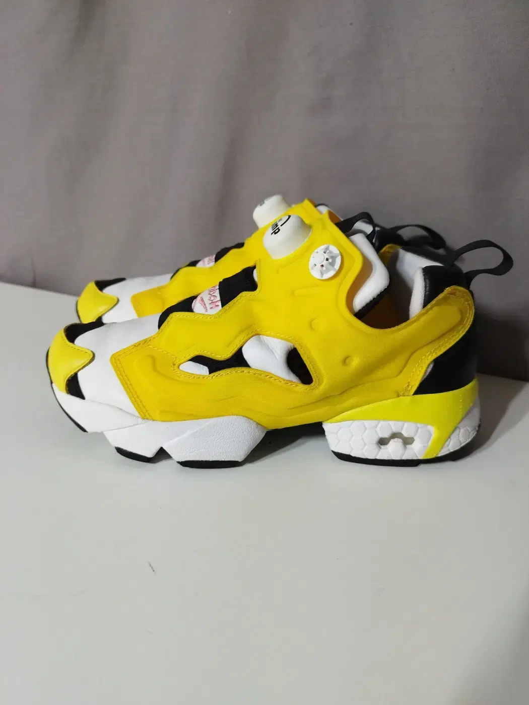 230mm BT21 x Reebok InstaPump Fury Chimi Sneakers