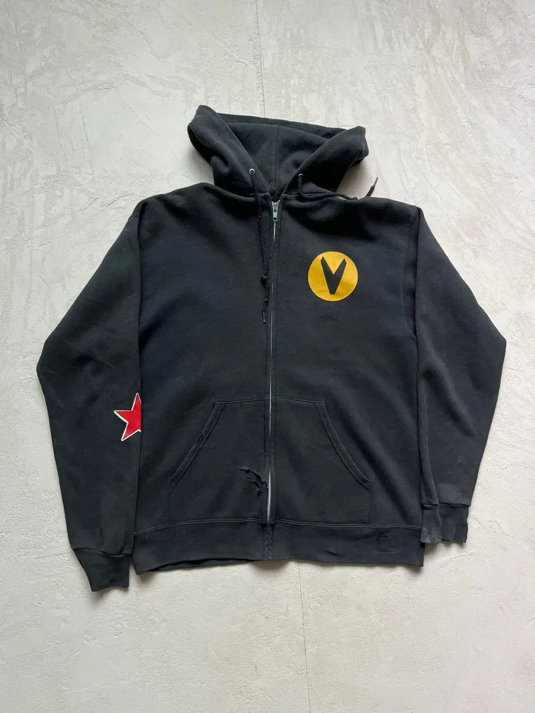 M) American-made Benson Hood Zip-Up