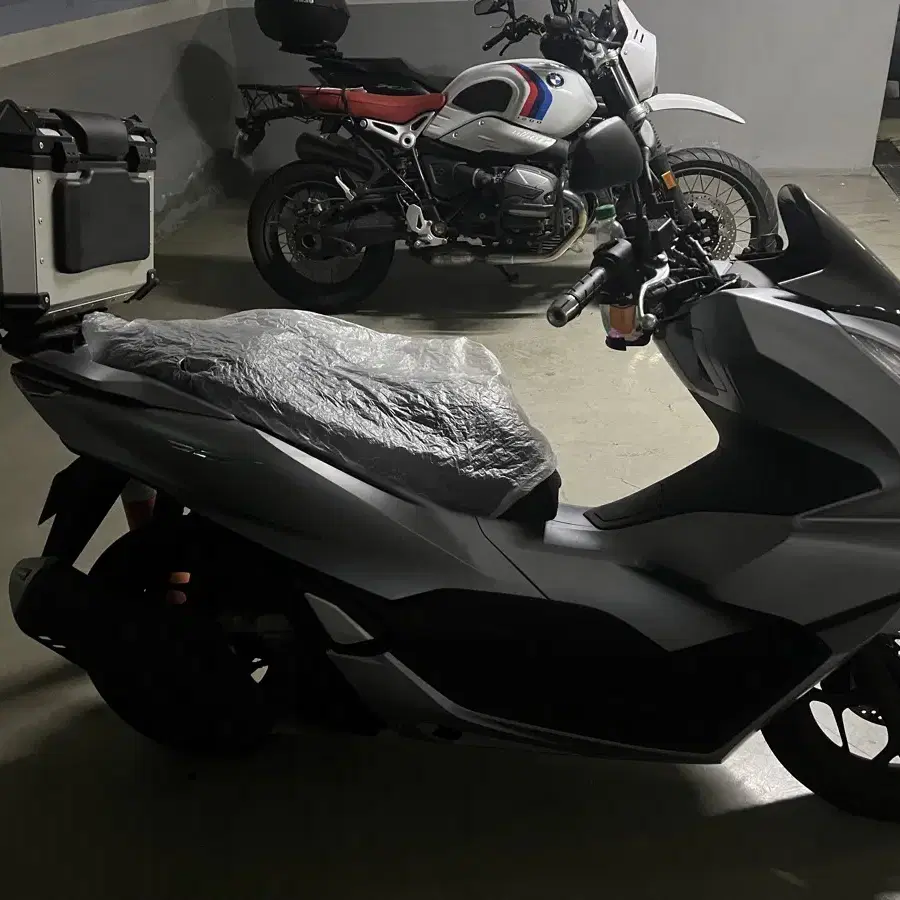 pcx125 abs  21년식 3천키로.