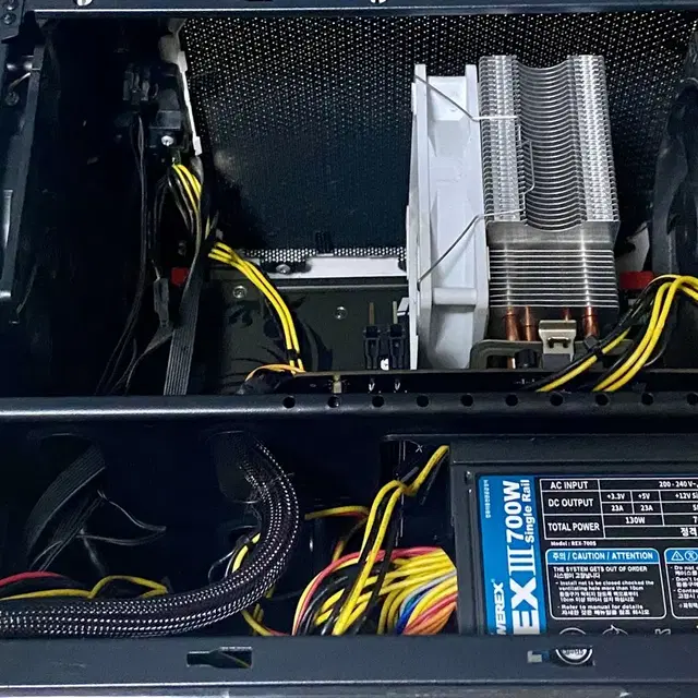 컴퓨터 본체 팝니다. 1600/gtx1080/16g/ssd250