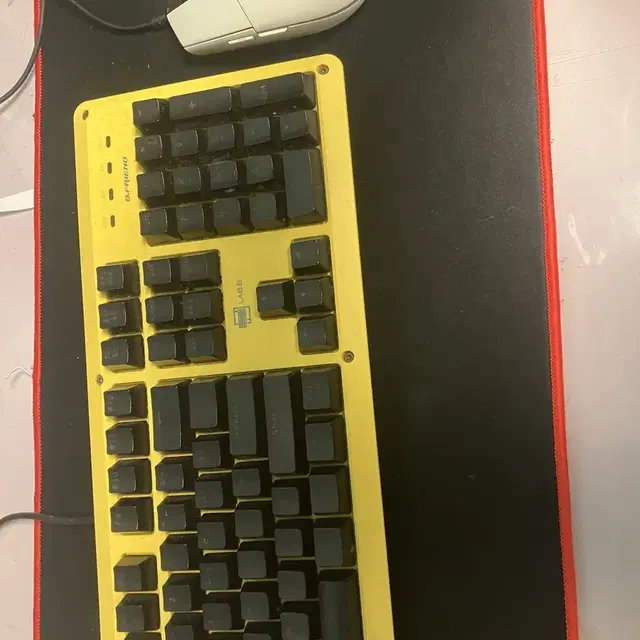 로지텍 마우스, MK8 Mechanical Membrane Keyboar