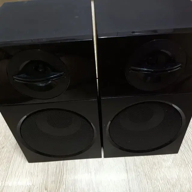 LG CMS2520F 북셀프 스피커 ㅡ1조