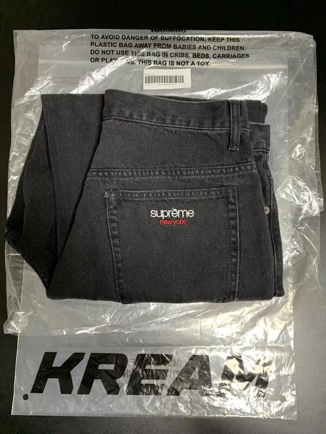 슈프림 배기진 블랙 32size 24ss